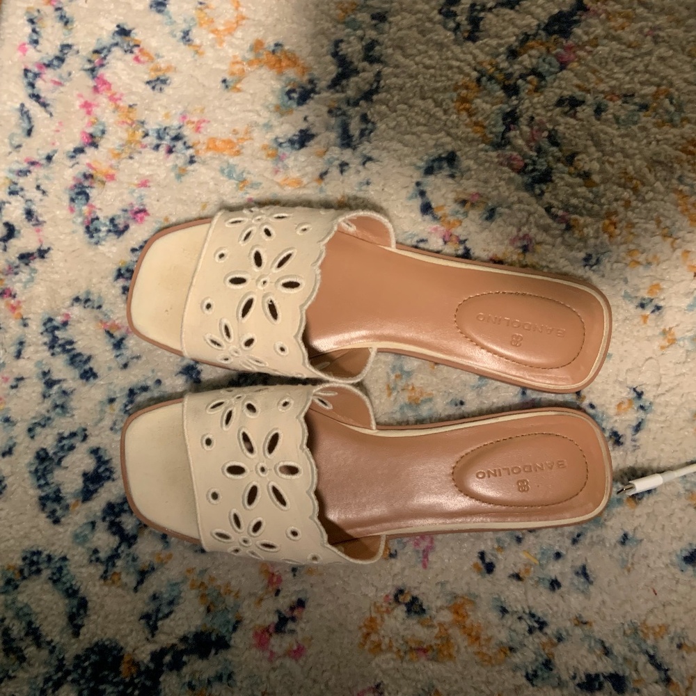 Bandolino Slides